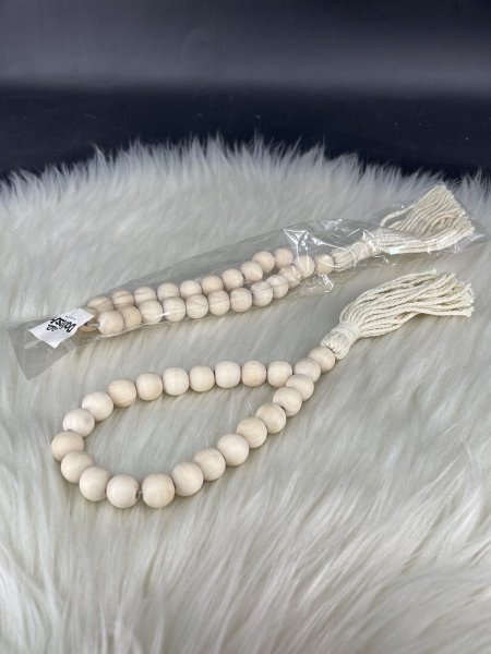 سبحة خشب ( ٢٣ حبة ) <br> <span class='text-color-warm'>سيتوفر قريباً</span>