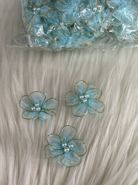 ورد فلل مع لولو لون ازرق