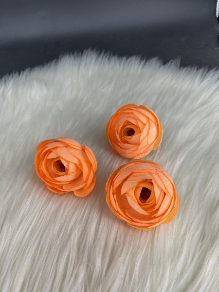 ورد اضاليا حبة كبيرة