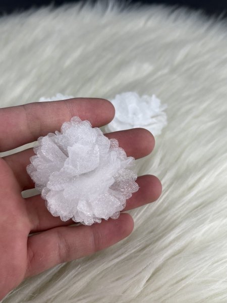 ورد تول للتزيين (ابيض )