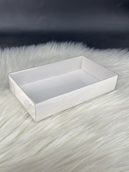 علبة كرتون غطاء شفاف مقاس (15*9*3)