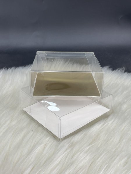 علبة bvc  مقاس 10*10*4