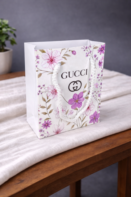 كيس جوتشي مع خيط