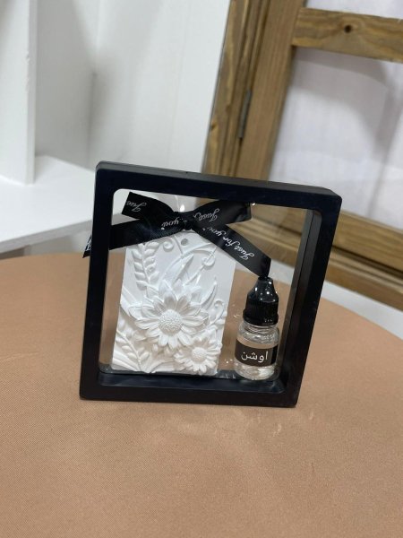 معطر جو اطار اسود بلاستيك