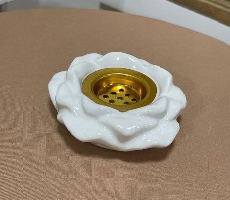 مبخرة وردة سيراميك (9سم)