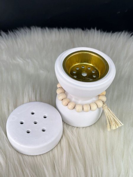 مبخرة فنجان ابيض مع سبحة خشب