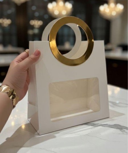 كيس شنتة كرتون ايد ذهبي