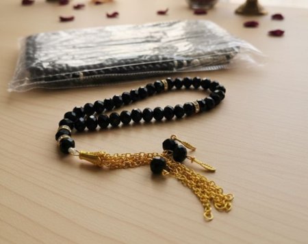 مسبحة كرستال ٣٣ خرزة